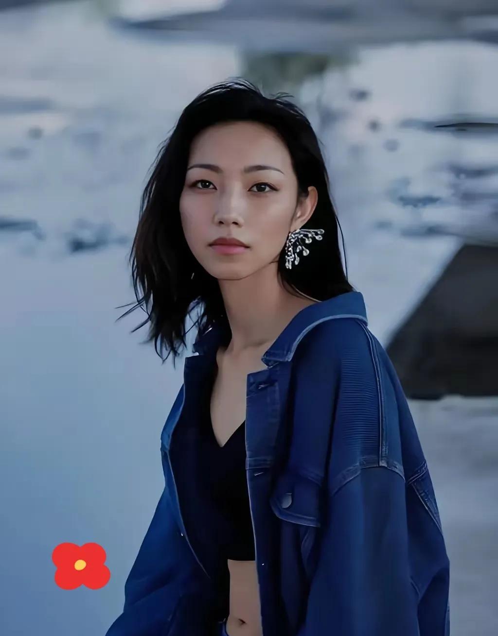 那尔那茜事件中，她的违规发言为何如此“大胆”？
体制内舅舅的一番解读，揭开了背后