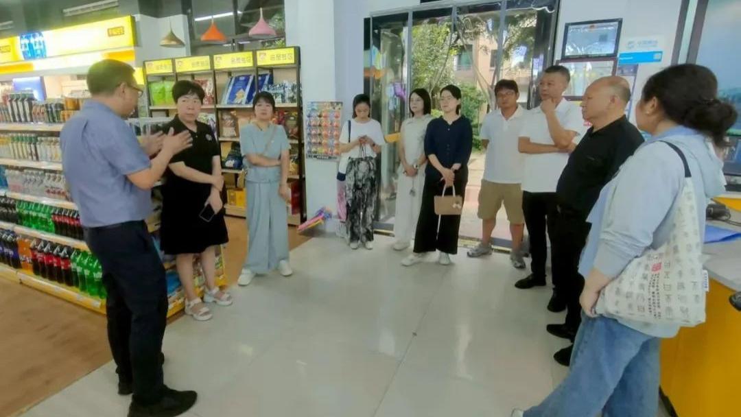 白云街道村社 “一肩挑” 调研邻粉生活丽嘉店 | 共促社区融合发展