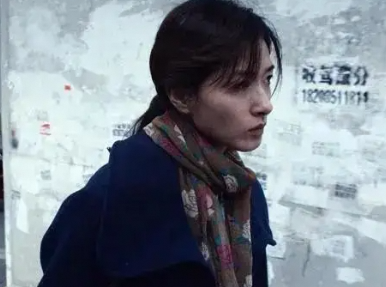 万茜新电影入围金爵奖，电视剧提名白玉兰，43岁的她凭什么