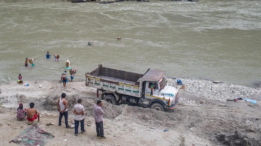 九个纽约一年建出来？沙子被偷光了！谁在疯狂挖空地球？