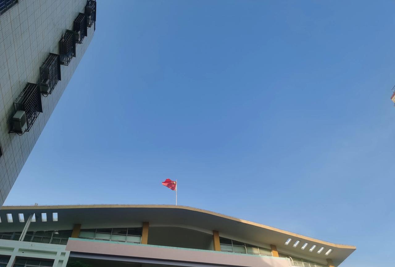#夏日生活打卡季#夏日连连，今天的天空格外晴朗。