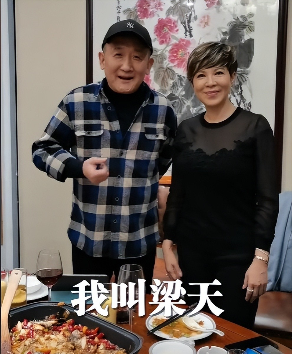 梁天逆袭人生路











出身书香门第的梁天，高中辍学，与北大才子家