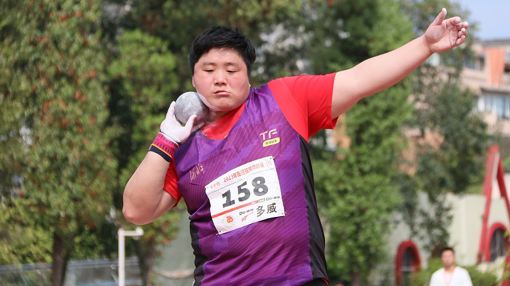 当铅球遇见敦煌：巩立姣携手千年壁画开启数字艺术新篇章