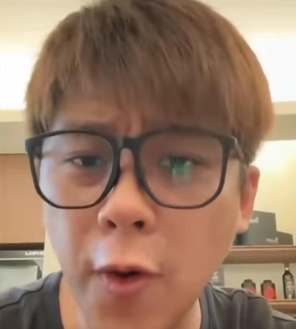 麻六记逆转成功，
汪小菲顺利二婚，
这一切真的都得感谢一个人，这个人他就是葛斯齐