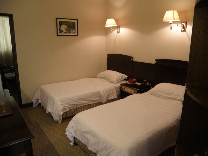 “心也太大了！”青海，3名男生搭讪一名13岁女生而后邀请对方一起到酒店喝酒，酒后