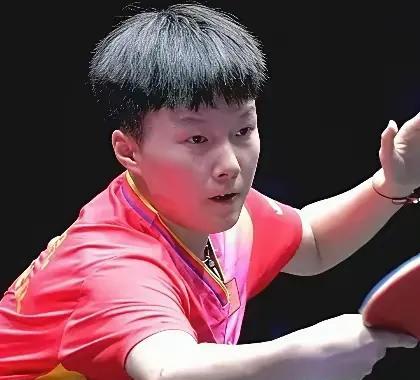 哎，国乒新生代又成女强男弱了！
今天国乒20岁小将张翔宇爆冷击败香港老将朱成竹，
