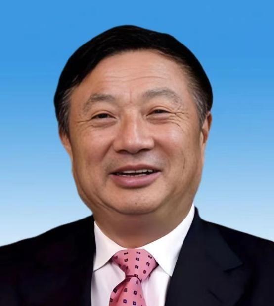 有一次，任正非路过华为实验室，发现一个工程师正在打游戏，任正非突然停下脚步，低声