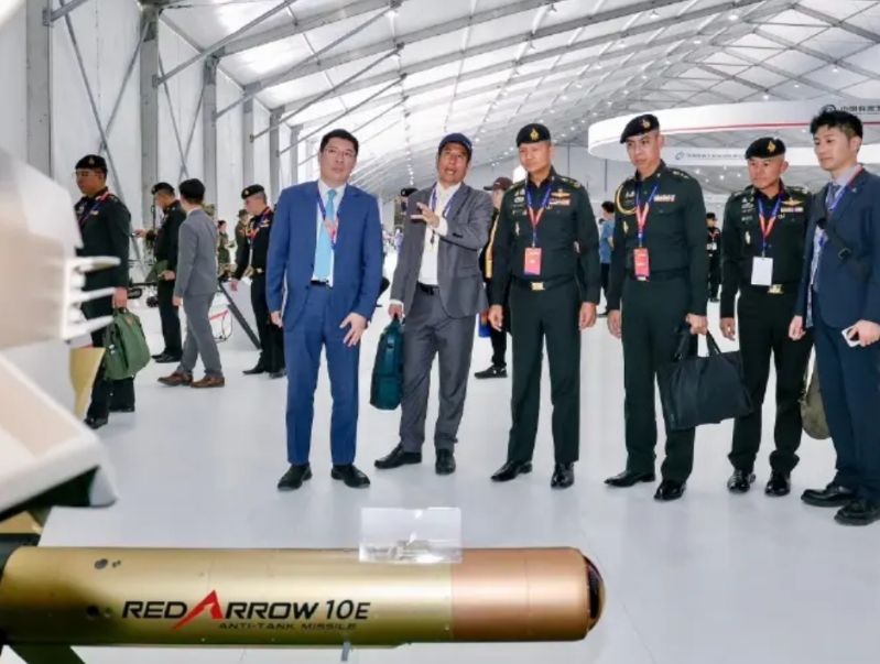 关键时刻，泰国又要买中国多种军火，赶紧运回国，战场上用得着。

当地时间7月27