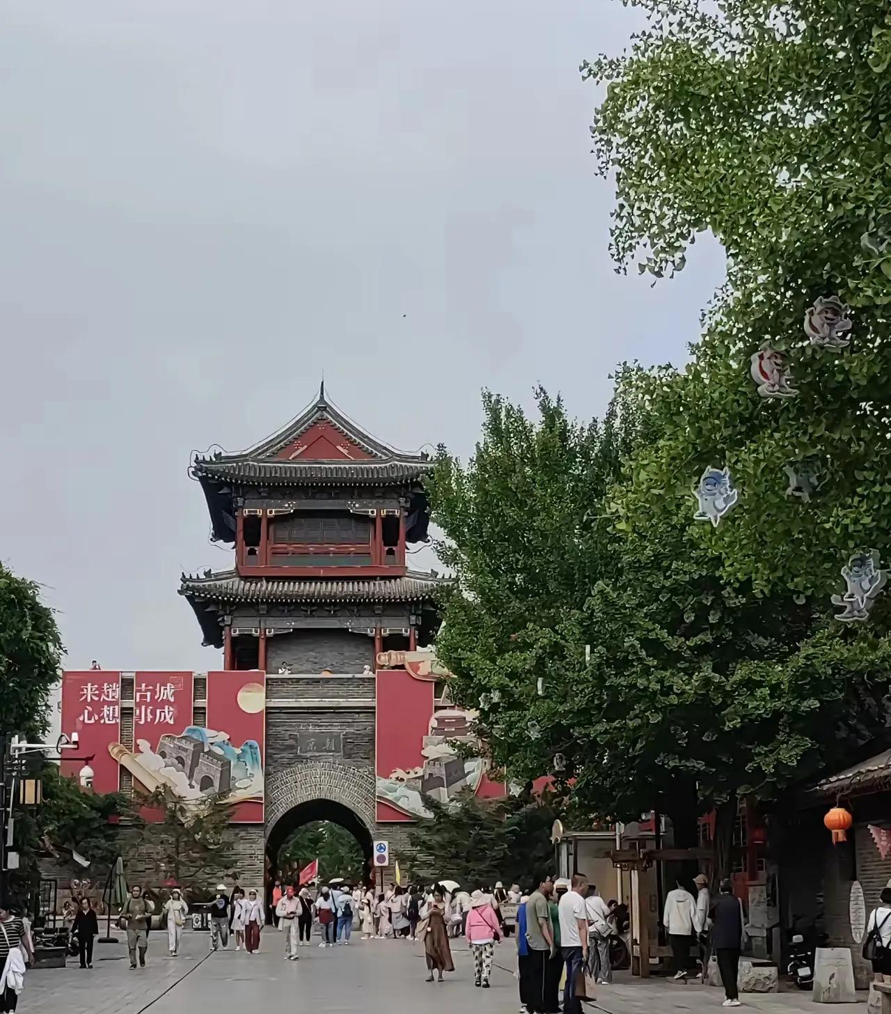 山海关文旅是不是得了妄想症了？
去山海关游玩看什么？三岁小孩都知道去看古城。但是