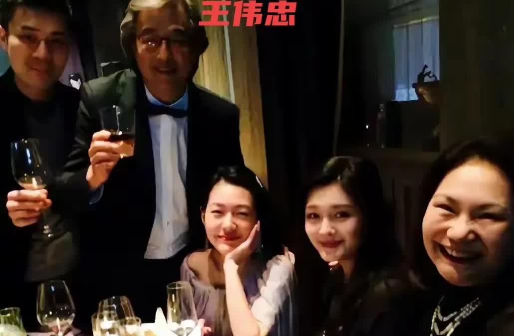 大s说她和妹妹小s本来都打算退出娱乐圈去开服装店了，店面都找好了 ，在这关键时刻