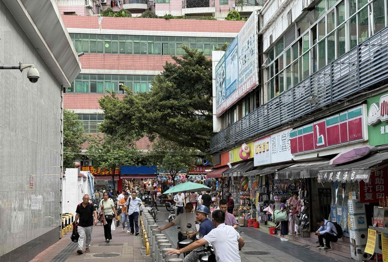 广州旅游为啥成本低？
那是因为有众多的城中村在“兜底”
同为一线城市，广州的旅游