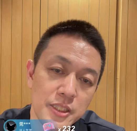 李斌这么搞，连油车厂商都得怕！
 
蔚来的汽车，已经可以一路换电，直接开到珠