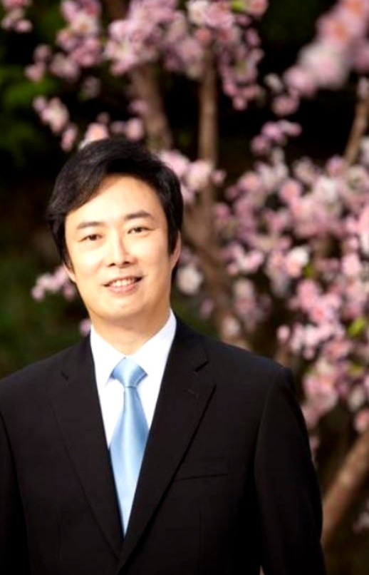 一生未婚的费玉清，晚年和自己的好友江蕙相伴养老。这两个人把“老来伴”过成了偶像剧