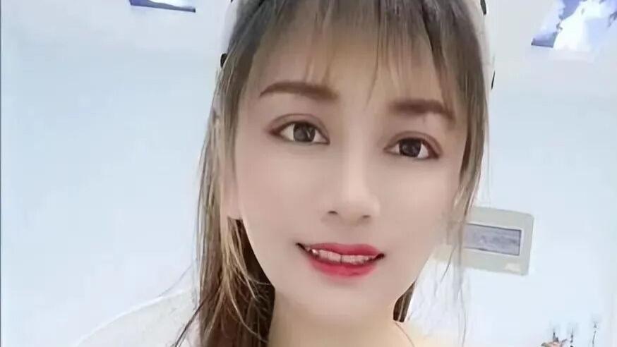 这个越南女孩为患癌老公竟剃了光头
