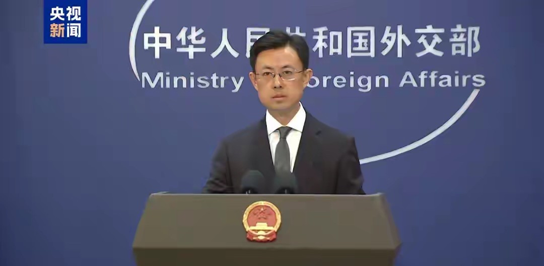 伊朗要封海峡，急坏了美国佬！











世界要变天？伊朗放出狠话，霍