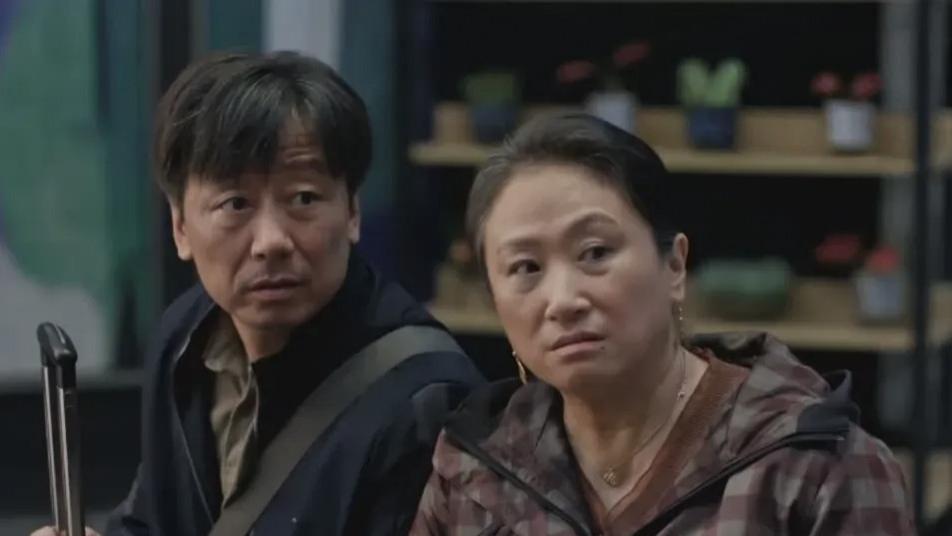 《蛮好的人生》：直到二叔二婶，无赖住进胡曼黎家，才懂得了，为何邱丽苏那么狠！