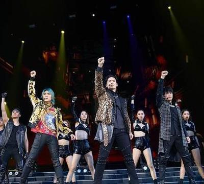 炸裂！王仁甫演唱会延期，粉丝心碎一地！
宝子们，娱乐圈这瓜啊，真是一个接一个，永