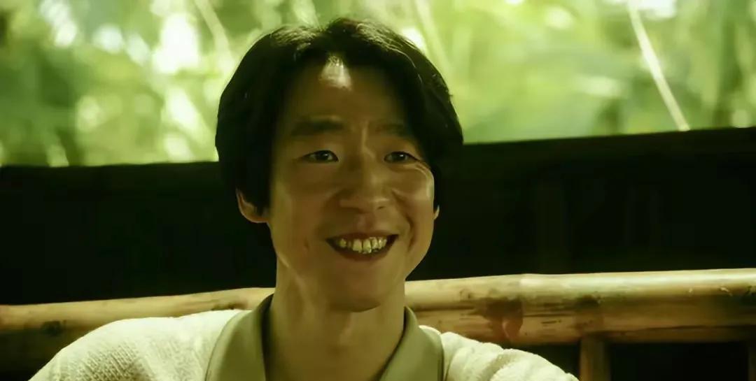 有没有人只要看到他这张脸，
心里就会莫名的发颤！
吴晓亮在《扫黑风暴》里饰演的孙