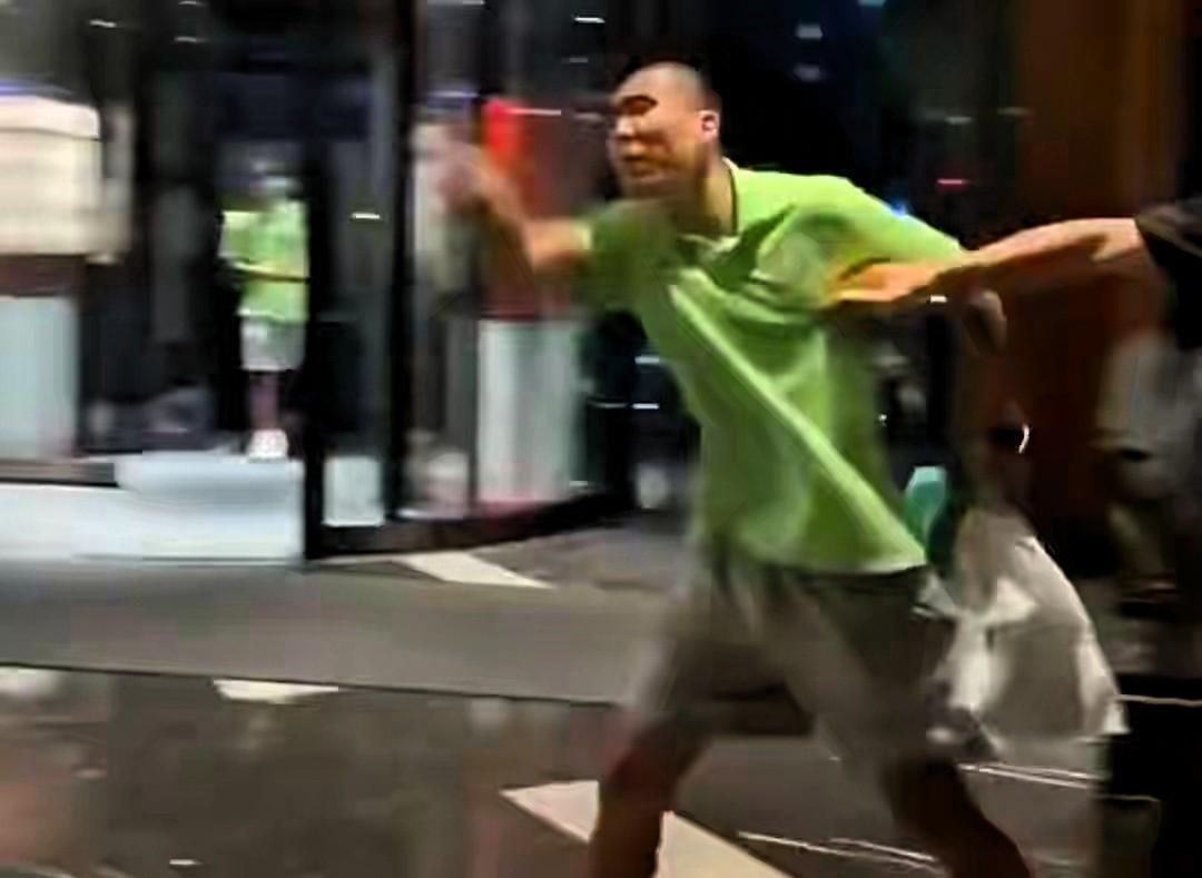 王刚赛前终于是道歉了！和泰山队的比赛赛后确实有点失去理智了！
国安0-6泰山赛后