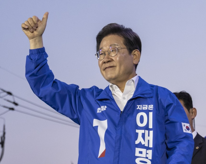 李在明：“李俊锡哪怕在投票前一天也会与金文洙合并。

共同民主党总统候选人李在明