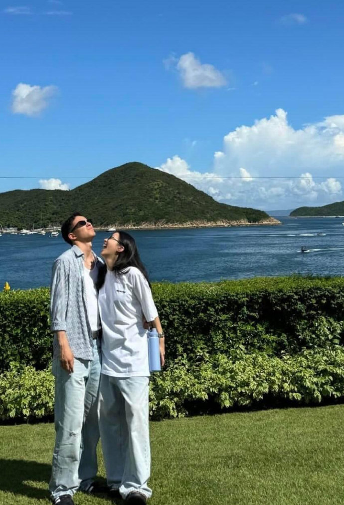 陈奕迅女儿陈康堤与她的日本混血男友！ ​​​