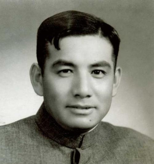 张灵甫的死亡预言：看见1套华野军装，为何哀叹明年死无葬身之地！
“1946年9月