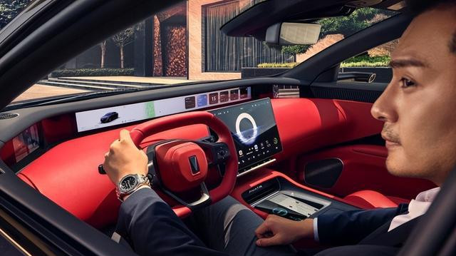 2025款阿维塔12上市价格基本不变新内饰更有质感？