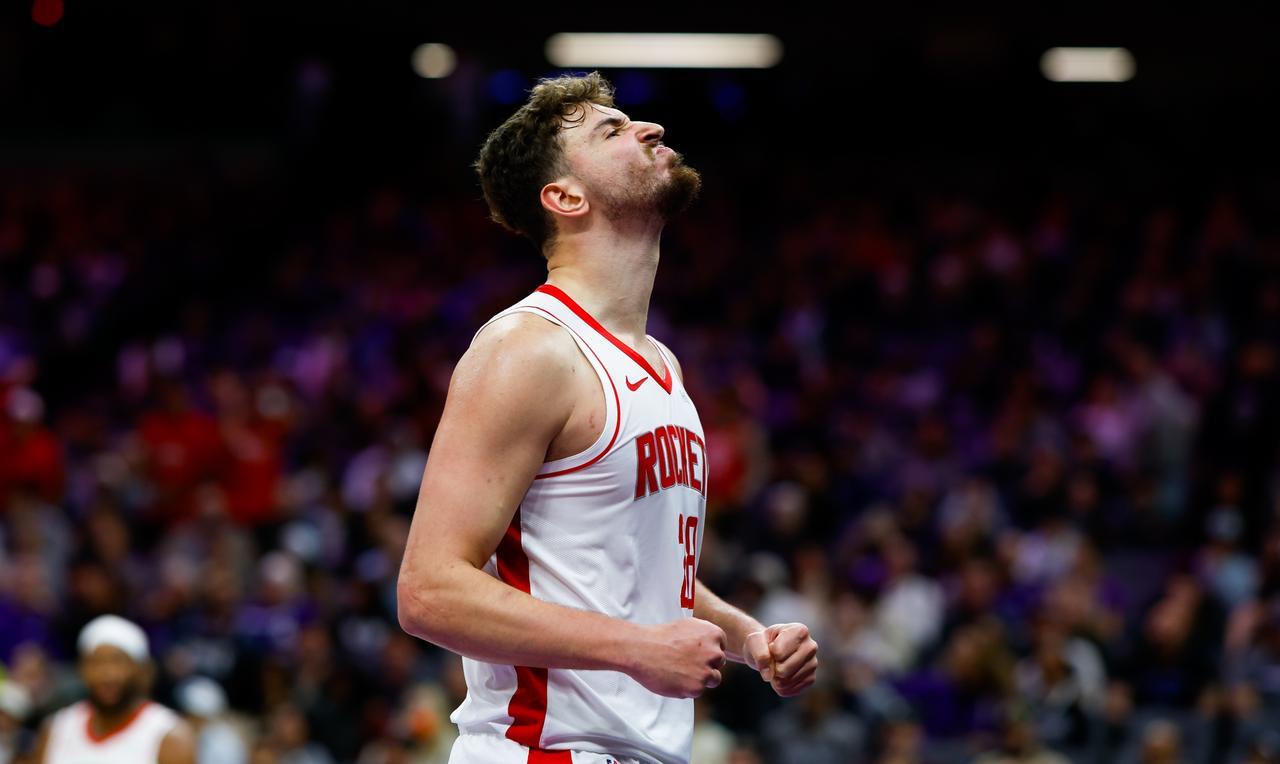 火箭的进攻只有一板斧！
西部第3的火箭队客场挑战西部第13的独行侠队，火箭再次送