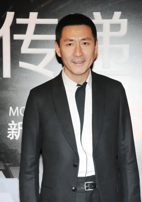 有一天，《神探狄仁杰》中李元芳的扮演者张子健的妻子突然对他说要离婚，张子健很懵，