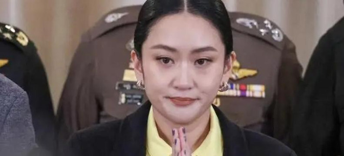 泰国总理下台，录音惹的祸











**文章：**







