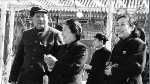 1953年毛主席见到昔日黄埔校花，拧眉问道：阿曾，你怎么不来看我