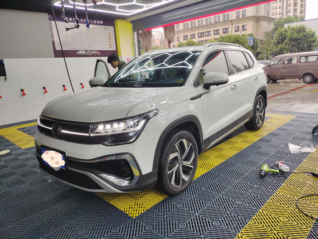 途岳底盘这是啥
2023款途岳底盘不是平的吗这是啥
以为被挂了结果发现两边都有