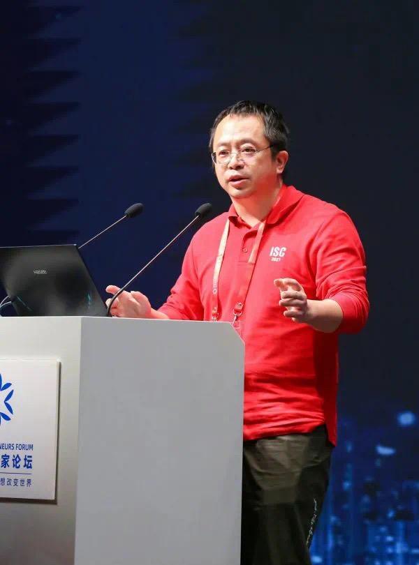 360与长江新区签约了。
  在近日召开的武汉市投促大会上，北京360智领公司与