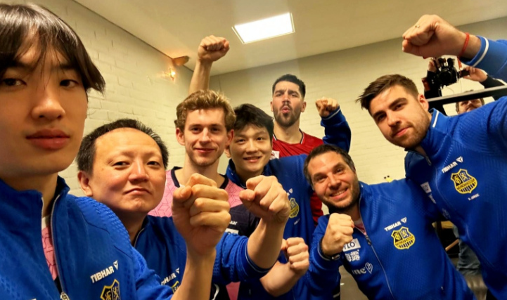 樊振东欧冠赛后采访说很兴奋：樊振东欧冠首秀开门红，赛后采访樊振东表示：今天是我第