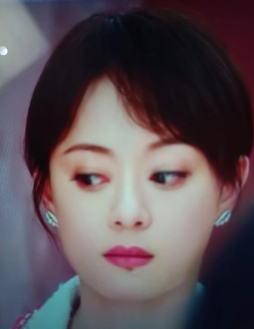 《蛮好的人生》
天呐，这部剧真不是玩虚的，开播就来个抓三。
董子健扮演的薛晓舟的