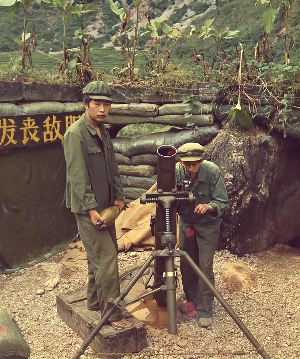 老山轮战时，我方允许越军来收尸，但规定他们要打红十字旗，50人以下，不准带武器。