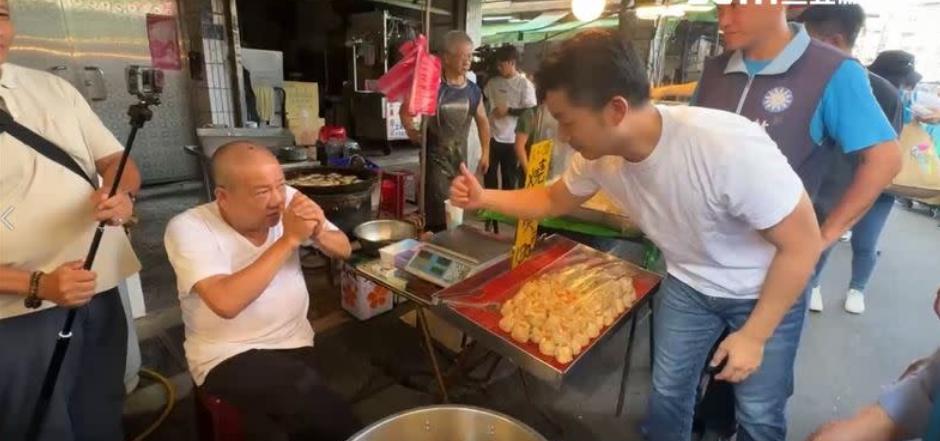 尴尬！蒋万安基隆陪林沛祥反罢免  里长拒握手
台北市长蒋万安今天（23日）下午到
