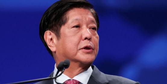 【菲军整装待命，出兵台海只需一声令下，不等解放军出手，马科斯已收到下马威】
菲律
