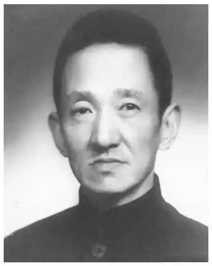 1947年，毛人凤找到陈布雷，表示你女儿陈琏涉嫌通共，已经被逮捕了，陈布雷顿时一
