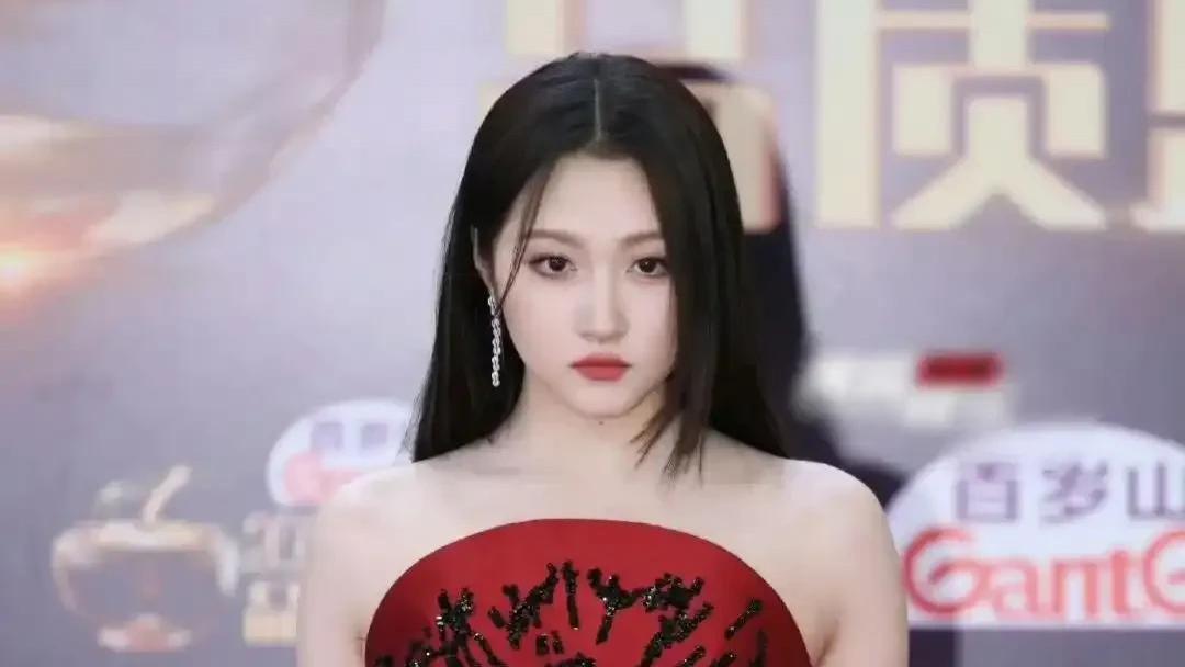 上海这一夜：关晓彤太壮，闫妮廉价，刘亦菲好香佟丽娅美得太突出