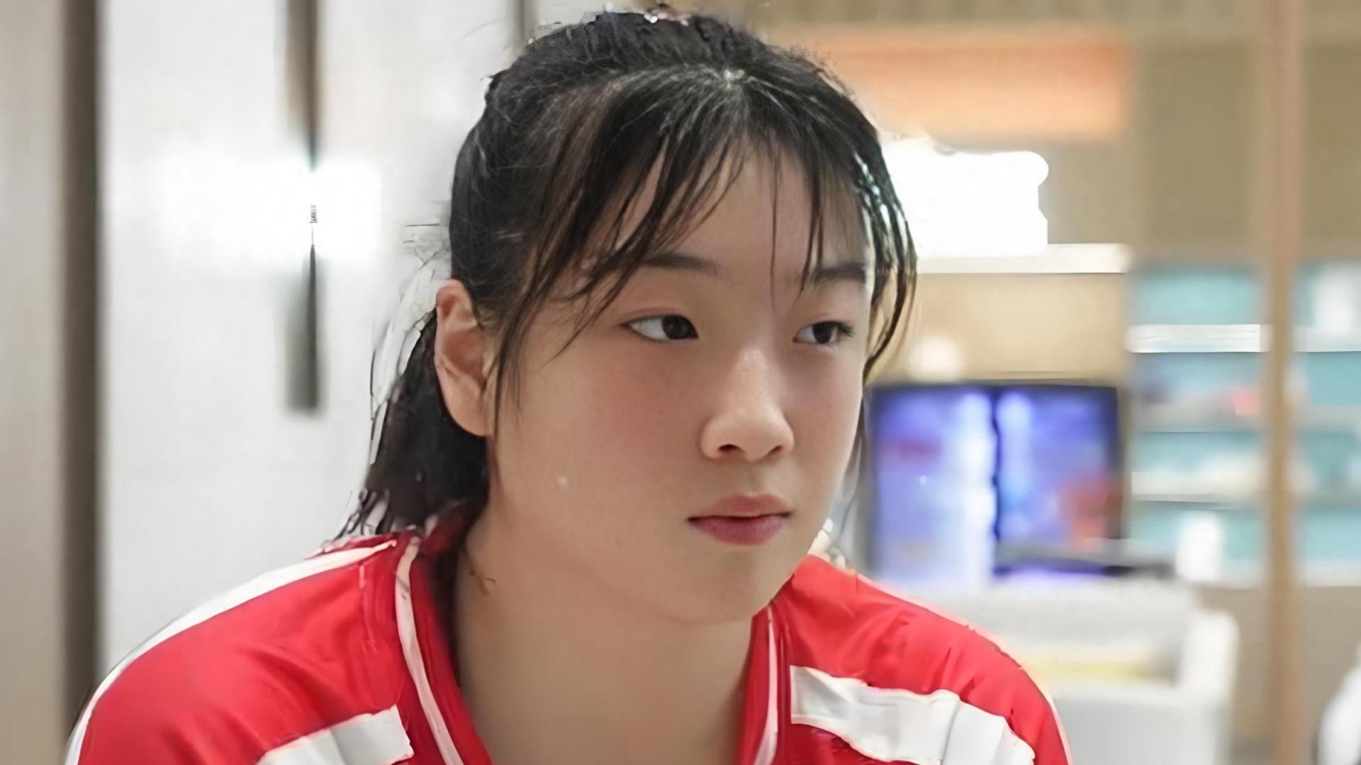 提前步入江湖，明智还是遗憾？“王樱霓”现象利弊探讨