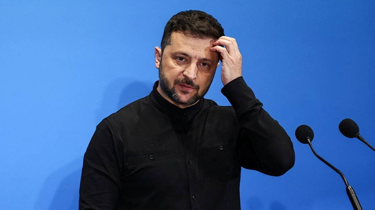 乌政坛大清洗，“未来总理”被逼走，泽连斯基的“灰衣主教”现形