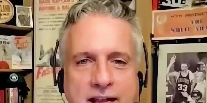 比尔西蒙斯你个老登，比尔刚去快船，你就挑拨离间。

在比尔加盟快船的消息刚刚
