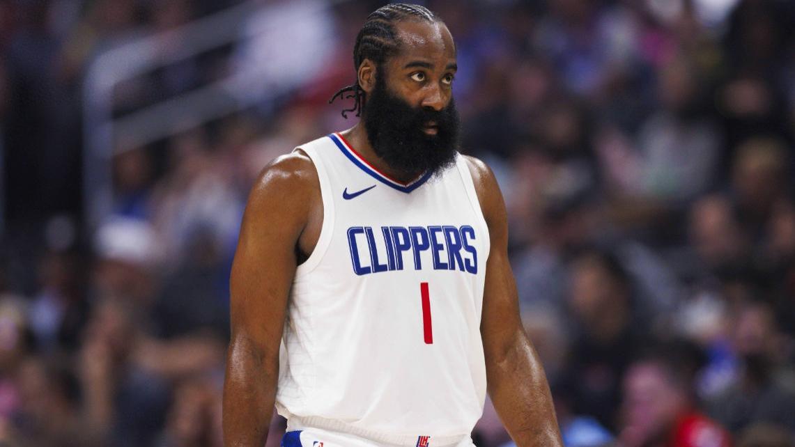 14分逆转！快船102-105不敌老鹰，谁是罪魁祸首，数据揭露真相