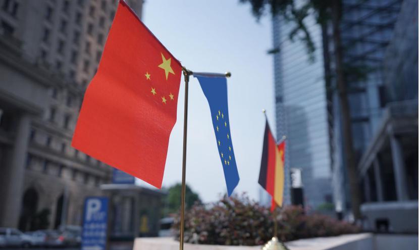 取消限制，中欧关系迎来好消息！
新加坡联合早报今日报道：“中美关税战陷入胶着之际