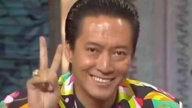 被誉黑化版郑少秋，因不够靓仔自卑退圈，独特行径助方刚咸鱼翻身