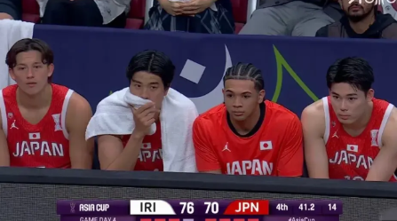 一成语“呆若木鸡”，送给今晚的日本队！
亚洲杯排名高居第二的日本队遭遇首败，败给