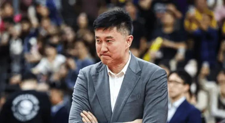 大意失荆州，广东主场被南京逆转，已彻底无缘CBA四强
赛前被所有人认为手拿把算的