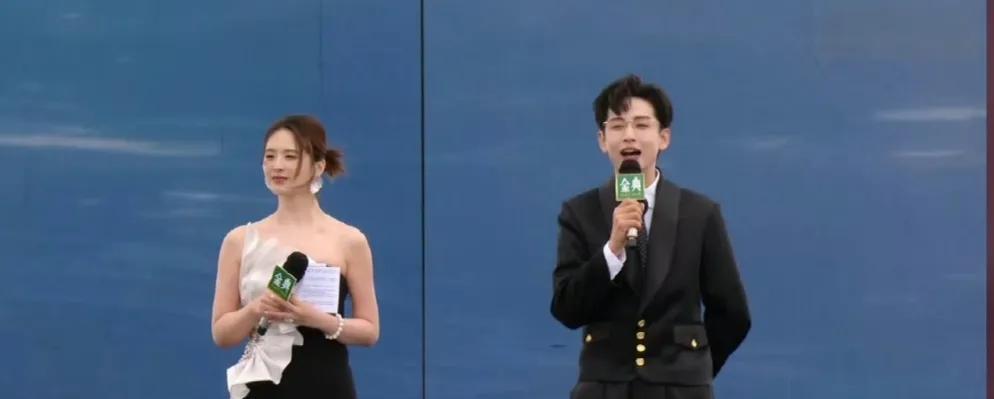 侯佩岑用乐观回应质疑，在乘风2025的舞台上，努力和感恩同样闪闪发光！