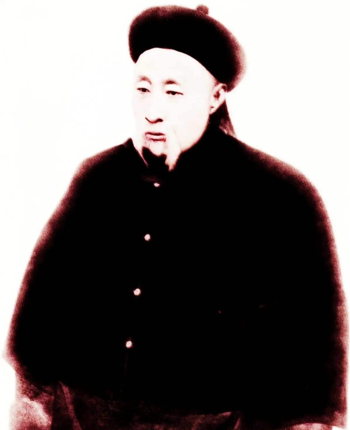 若不是晚节不保，赵尔丰或许也会成为像左宗棠一样的民族英雄。
都知道左宗棠首都新疆